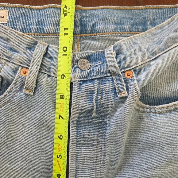 Levis 501 Jeans Womens 24x30 High Rise Straight Distressed Light Wash Raw Hem - Picture 12 of 13